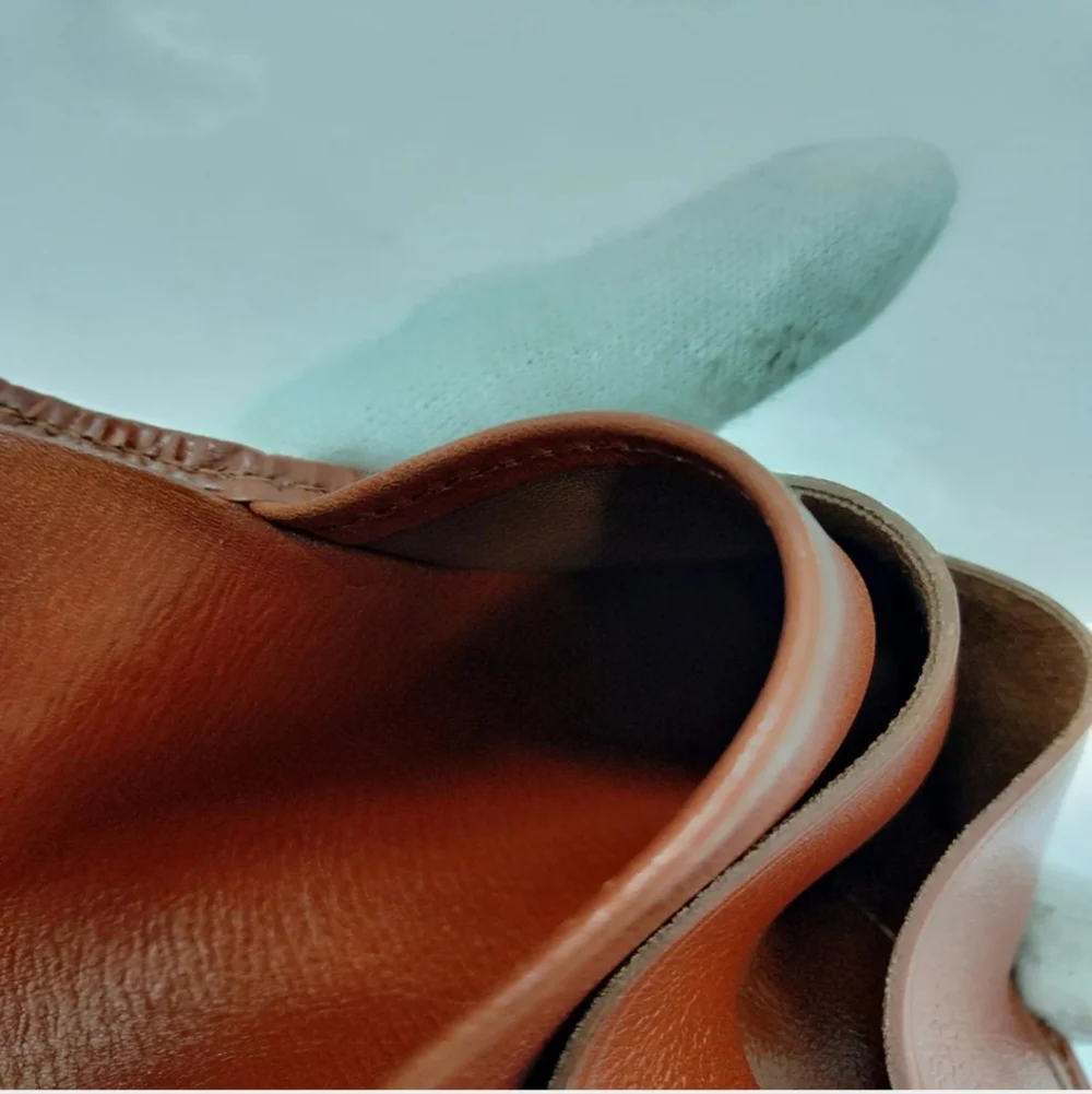 Louis Vuitton LV  Bi-fold Wallet  Portefeuille Elise Brown Epi